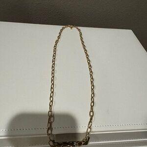 Elegant Gold Chain Necklace